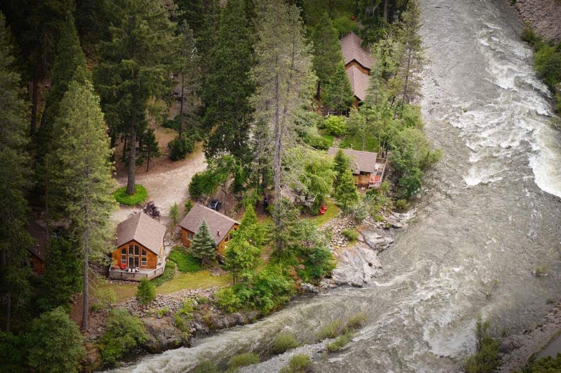 cabins-on-the-river