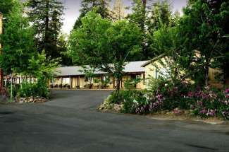 Carnelian Bay’s Lakeview Boutique Motel